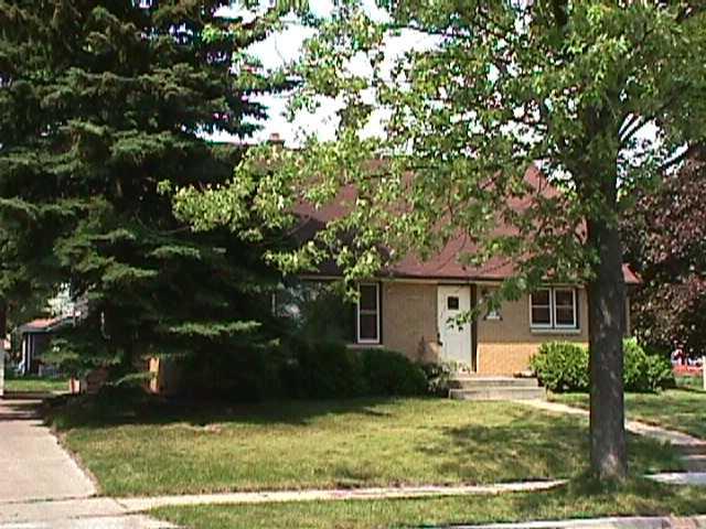 17384 W Joss Pl., Menomonee Falls, WI 53051