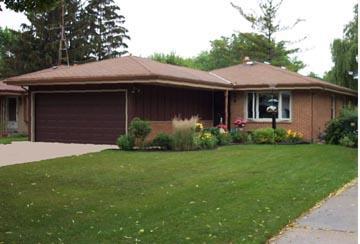 4121 N 97th St., Wauwatosa, WI 53222