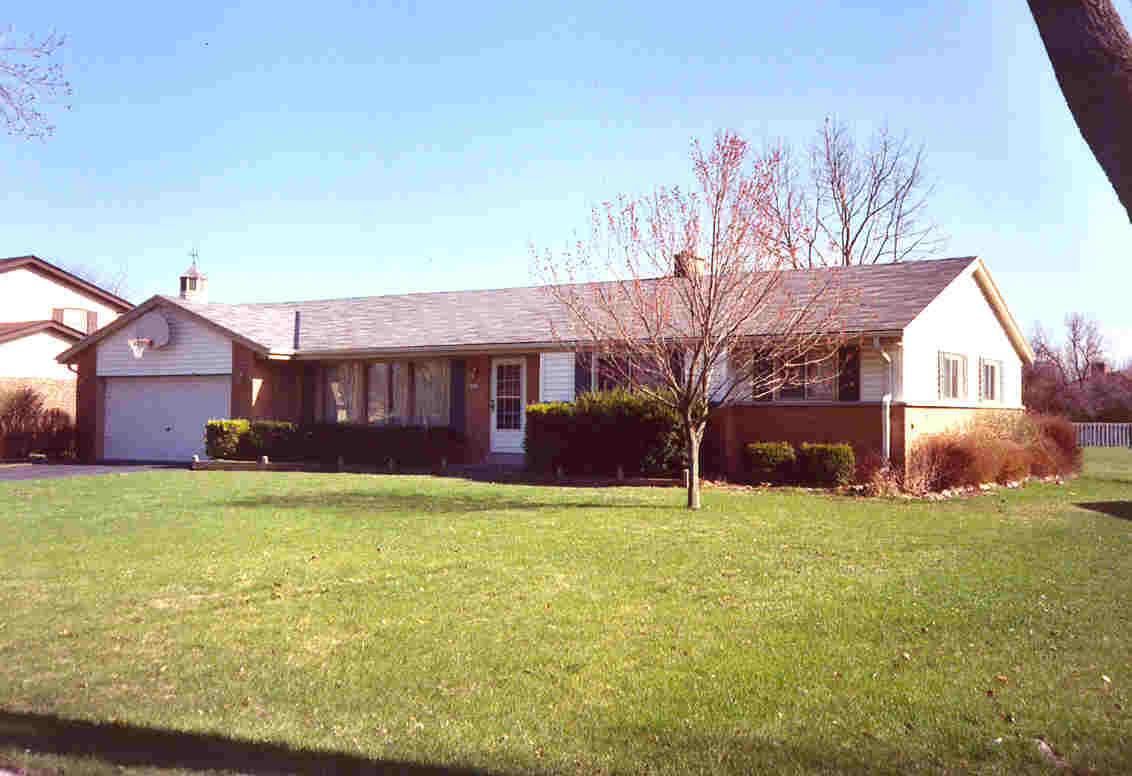 6205 W Pierner Pl., Brown Deer, WI 53223