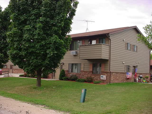 131 Maple Ave. #141, Slinger, WI 53086
