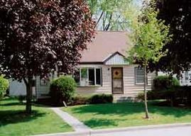 11025 W Mequanigo Dr., West Allis, WI 53227