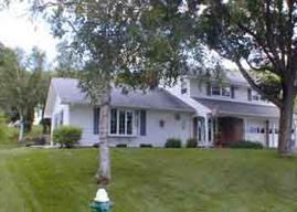 1225 Cliffwood Ln, La Crosse, WI 54601