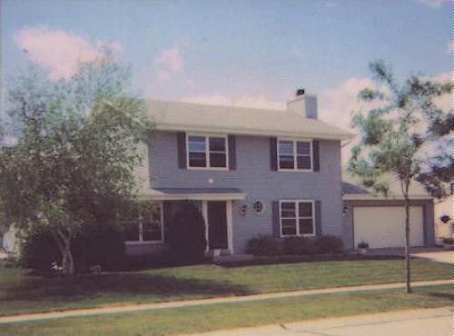 6965 S Crane Dr., Oak Creek, WI 53154