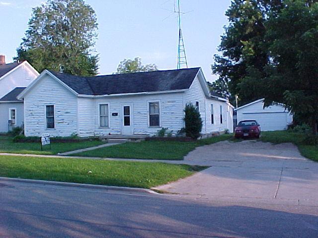 215 E Walworth, Elkhorn, WI 53121
