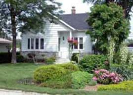 5928 S 32nd St., Greenfield, WI 53221