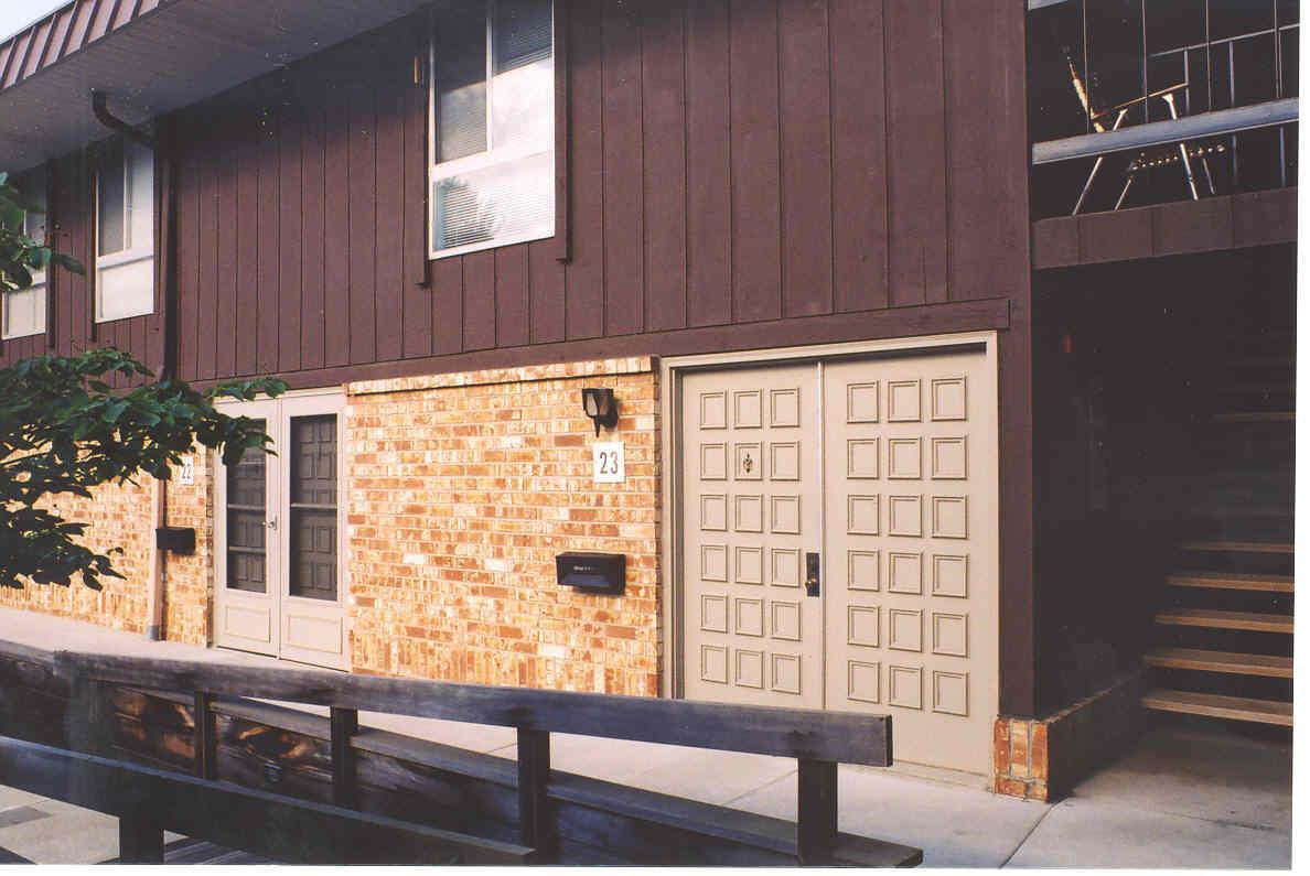 4225 W Rivers Edge Cir. #23, Brown Deer, WI 53209