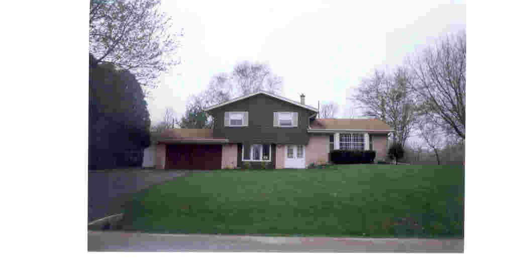 N10115 Hickory Dr. #W215, Germantown, WI 53017