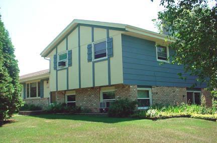 3015 Bendamar, West Bend, WI 53090