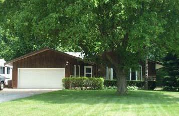5670 S Kurtz, Hales Corners, WI 53130
