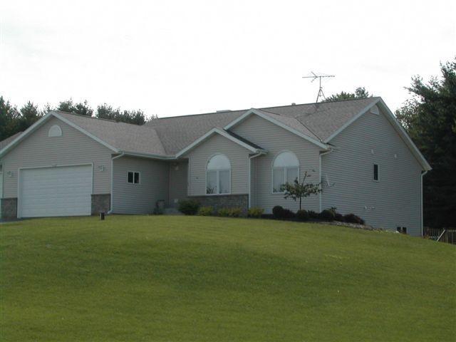 6649 Lakeside Rd., Lyons, WI 53147