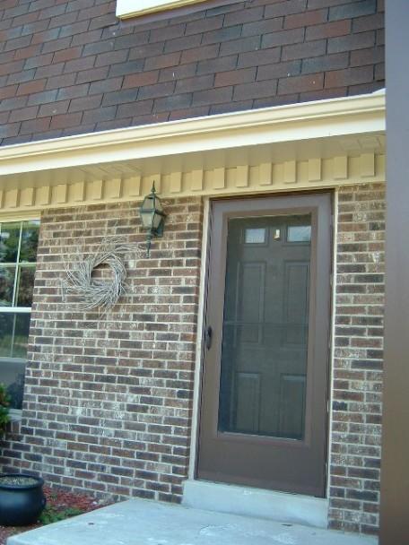 348 Willow Grove Dr. #G, Pewaukee, WI 53072