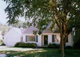 1003 E Lincoln, West Bend, WI 53095