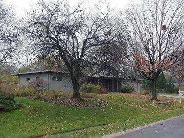 405 E Macarthur, Fox Point, WI 53217