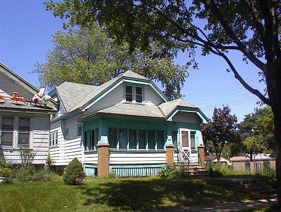 4665 N 30th, Milwaukee, WI 53209