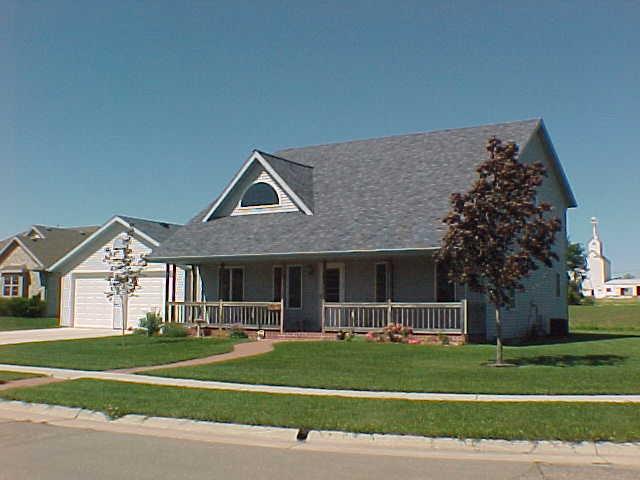 808 Jamesway Dr., Watertown, WI 53098