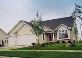 744 Harrison St., Hartford, WI 53027