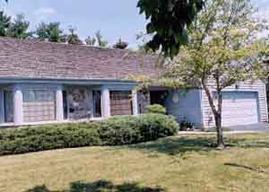 1616 W Eastbrook Ct., Mequon, WI 53092