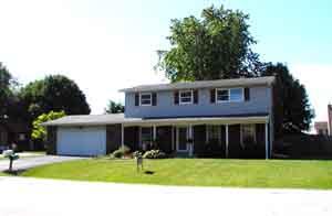 1211 Hialeah Dr, Caledonia, WI 53402