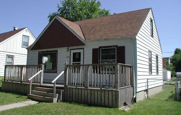 3365 E Bottsford, Cudahy, WI 53110