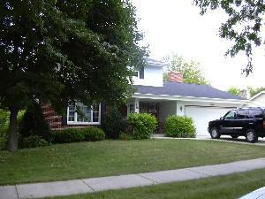 1705 Woodridge Rd., West Bend, WI 53095