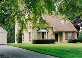 7023 N Rockledge Ave., Glendale, WI 53209