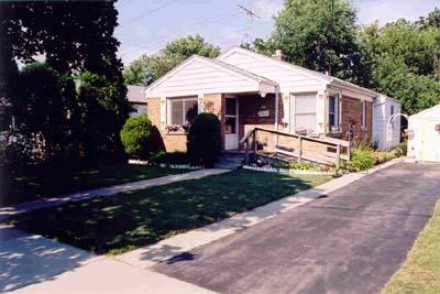 5624 N Dexter Ave., Glendale, WI 53209