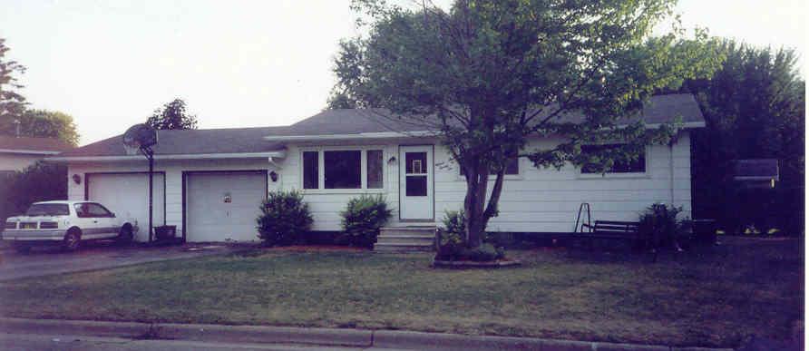 1526 Cliffview Dr, Holmen, WI 54636