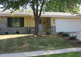 1229 W Portview Dr., Port Washington, WI 53074