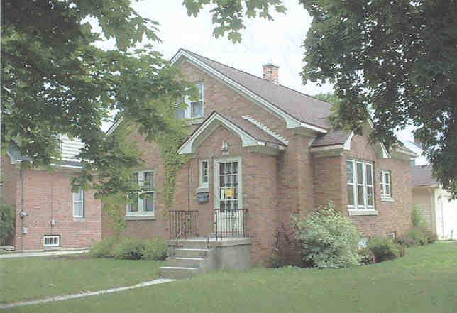 2713 Clark St., Manitowoc, WI 54220