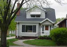 2375 N 68th, Wauwatosa, WI 53213