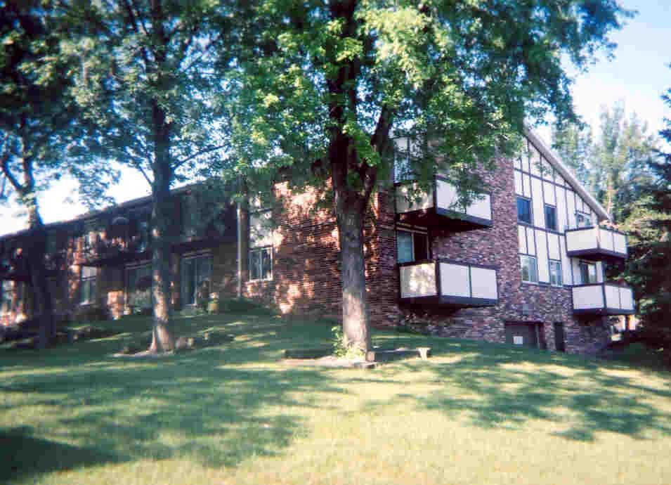 15979 W Menomonee Ave., Menomonee Falls, WI 53051