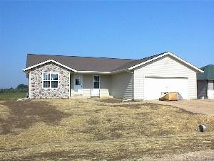 3859 Riegle Ct., Hartford, WI 53027