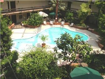 5200 S Tuckaway Blvd. #B-324, Greenfield, WI 53221