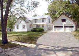 221 S 3rd Ave., Onalaska, WI 54650