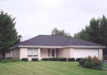 414 Woodhaven, Grafton, WI 53012