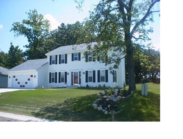 2538 Brittany Ln., East Troy, WI 53120