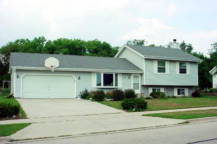 804 Oakfield St., West Bend, WI 53090
