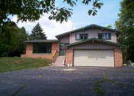 N1228 Springhill Dr. #W276, Pewaukee, WI 53072
