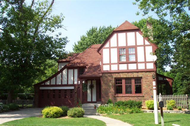 102 W Willow, Fox Point, WI 53217