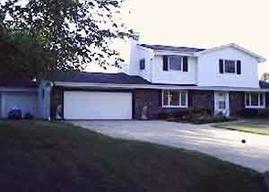 7551 S Thorncrest Ct., Mukwonago, WI 53149