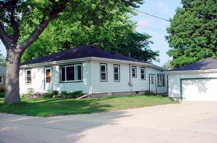 620 Cedar St., Hartford, WI 53027