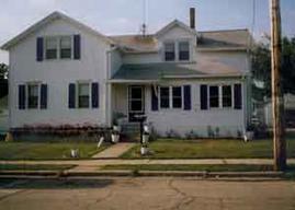 45 E State St., Hartford, WI 53027