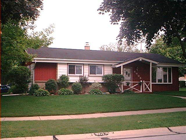 6606 S 26th St., Oak Creek, WI 53154