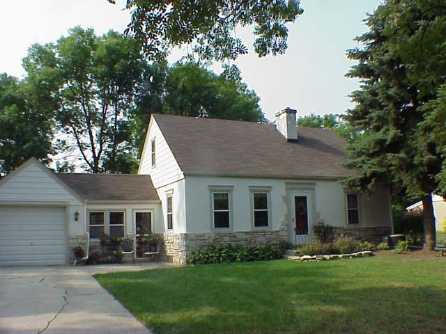 14145 Hyland Dr., Brookfield, WI 53005