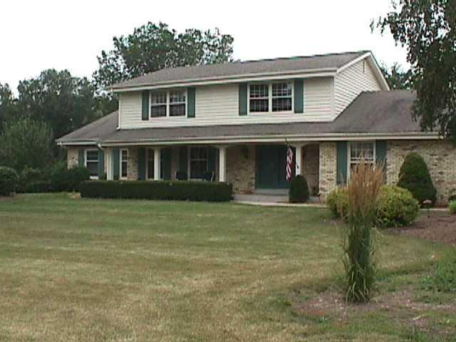 14245 Providence Ln, Brookfield, WI 53005