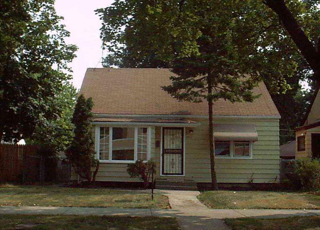 3627 W Hope, Milwaukee, WI 53216