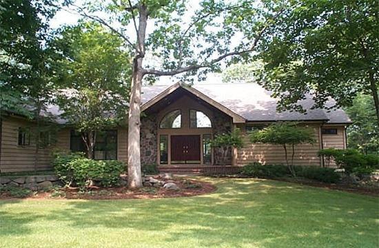 1320 Saint Andrews Rd., Geneva, WI 53147