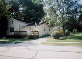 322 E Wisconsin Ave, Pewaukee, WI 53072