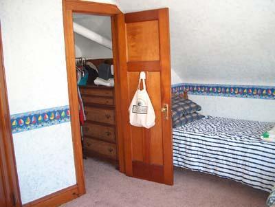 6536 Powell Pl., Wauwatosa, WI 53213