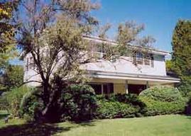 737 Cambridge Ct, Grafton, WI 53024